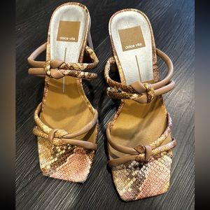 Dolce vita. Heels. Size 7.